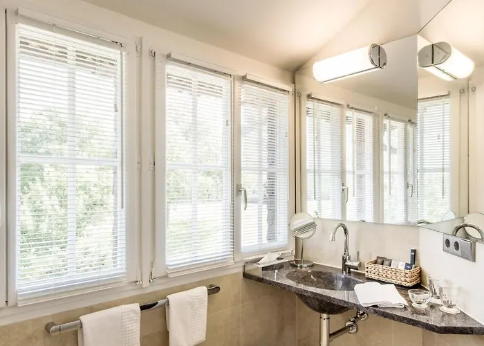 Schloss Freudental Отель Алленсбах